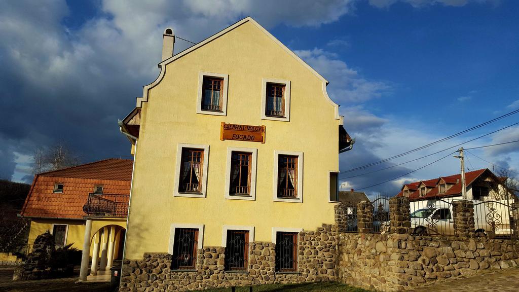 Cserhatvoelgy Panzio Alsotold Buitenkant foto