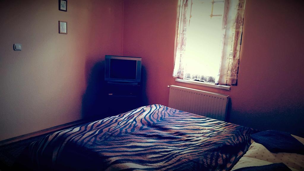 Cserhatvoelgy Panzio Alsotold Buitenkant foto