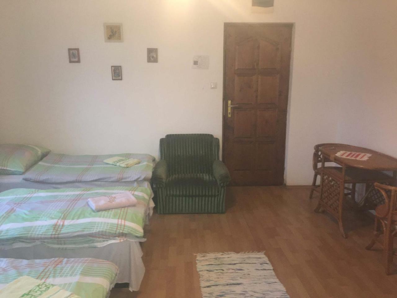 Cserhatvoelgy Panzio Alsotold Buitenkant foto
